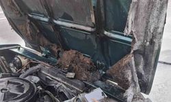 Alanya'da seyir halindeki otomobil yandı