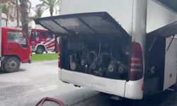 Manavgat'ta park halindeki otobüste yangın