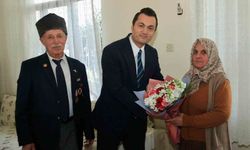 'Sizlerin ödediği bedeller sayesinde bu şanlı bayrağımız dalgalanıyor'