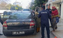 Zabıtayı görünce ‘taciz ediyorlar’ diye bağırdı