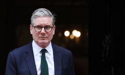 İngiltere, Kıbrıs Adası çevresine savaş gemisi konuşlandıracak