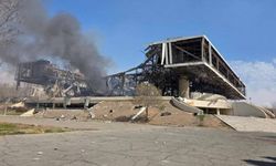 Tahran’daki Azadi Spor Kompleksi ağır hasar aldı