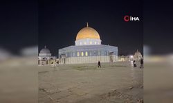 İsrail'in kapattığı Mescid-i Aksa, 41 gün sonra yeniden ibadete açıldı