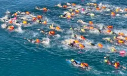 Akdeniz’in kalbinde yüzme şöleni