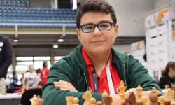 GM Yağız Kaan Erdoğmuş dünya rekoru kırdı