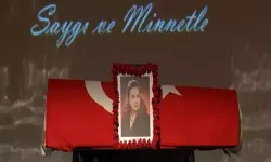 Sanatçı Feyha Çelenk için Ahmet Vefik Paşa Devlet Tiyatrosu’nda tören düzenlendi