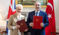 Türkiye İngiltere arasında Stratejik Ortaklık Çerçeve Belgesi imzalandı
