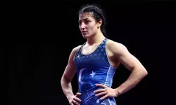 Milli güreşçi Elvira Süleyman Kamaloğlu, Avrupa ikincisi oldu