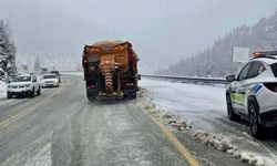 Antalya-Konya karayolunda kar yağışı başladı