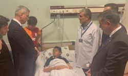 Bakanlar yaralı öğrencileri ziyaret etti