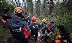 Antalya'da 80 metrelik uçuruma yuvarlandı