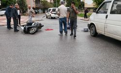 Kamyonetle çarpışan motosikletin sürücüsü yaralandı
