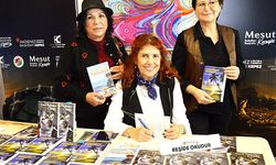 Reşide Okudur’un eserlerine Kepez Kitap Fuarı'nda büyük ilgi