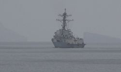 İran: "Düşmanla bağlantılı gemilerin Hürmüz Boğazı’ndan geçme hakkı yoktur ve olmayacaktır"