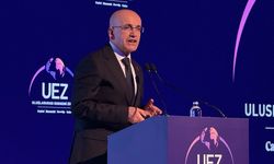 Bakan Şimşek: "Vatandaşlarımızın yastık altında 640 milyar doları olduğu tahmin ediliyor"