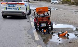 Vinçle elektrikli bisiklet çarpıştı