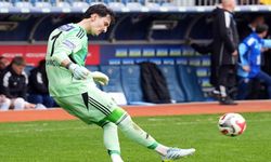 Kasımpaşa kalecisi Andreas Gianniotis’ten uzaklardan gol