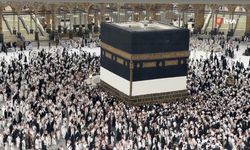 Hacı adayları Arafat yolunda