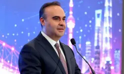 Bakan Kacır: Gençlerimiz yine göğsümüzü kabarttı