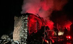 Kumluca'da müstakil ev yangını