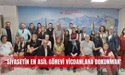 ‘Siyasetin en asil görevi vicdanlara dokunmak‘