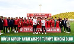 U16’larda büyük gurur: Antalyaspor Türkiye ikincisi oldu