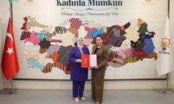 AK Parti Konyaaltı Kadın Kolları’na Toy Demirci atandı