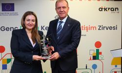 Antalya Büyükşehir'in gençlik odaklı çalışmalarına ödül