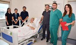 Rus hastanın karnından 12 kiloluk ev kitle çıkarıldı