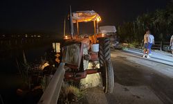 Antalya'da 3 araç birbirini girdi