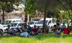 Aracını park edemeyince sınava geç kalan aday içeri alınmadı