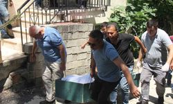 Evinin bahçesinde ölü bulundu