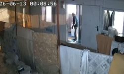 Gaziantep’teki 4.6’lık deprem anı güvenlik kameralarında