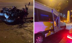 Minibüs ile çarpışan motosikletin Rus sürücüsü hayatını kaybetti