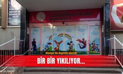 Alanya’da deprem alarmı: Bir bir yıkılıyor…