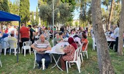 Konyalılar aşure bereketini paylaştı