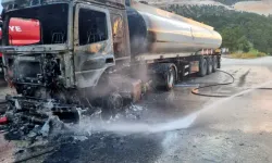 Seyir halindeki tanker yandı