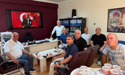 Eğitim Bir-Sen'den aşure ikramı