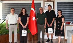 Başkan Topaloğlu, YKS'de derece yapan öğrencileri ağırladı