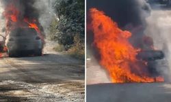 Serik'te seyir halindeki araç küle döndü