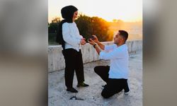 Tarihi köprüde unutulmaz evlilik teklifi