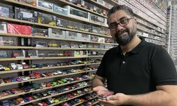 Böylesi görülmedi, evinde 15 bin maket otomobiliyle yaşıyor