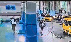Otogarın dışındaki çuvala gizlediği bıçağı alıp 2 güvenlik görevlisini yaraladı
