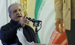 Pezeşkiyan: "İran bugün tam kapsamlı bir savaşın içindedir"