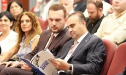 Bakan Kacır 'Kutuplarda Sıfır Atık' kitabının lansmanına katıldı