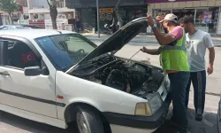Yedek su deposu patlayan otomobil hasar gördü