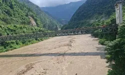 Nepal'deki selde can kaybı 165'e yükseldi