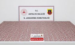 Antalya'da depoda 5 bin 865 adet yasaklı hap ele geçirildi