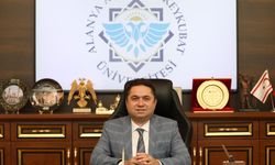 ALKÜ Rektörü Türkdoğan: 'Önce kendinizi keşfedin, sonra bölüm seçin'