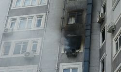 Apartmanda yangın paniği: 5 kişi dumandan etkilendi